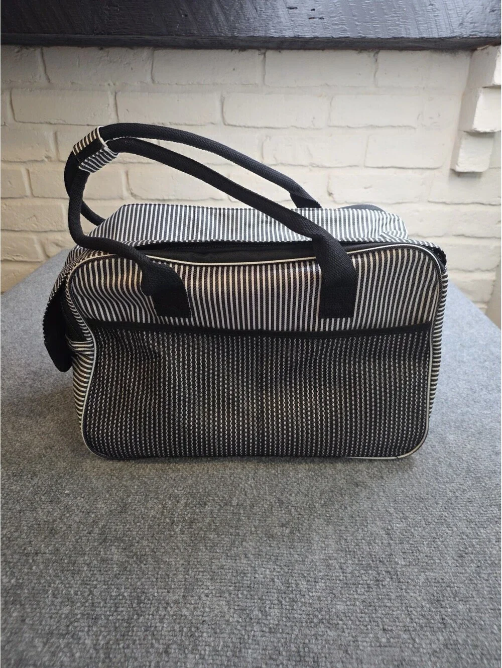 PetAmi Dog Purse Carrier Small Dog Cat Travel Bag Stripe Black NWT Airline App